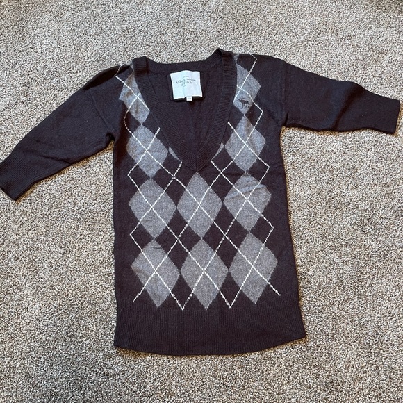 Abercrombie & Fitch Sweaters - Abercrombie and Fitch Size Medium Sweater